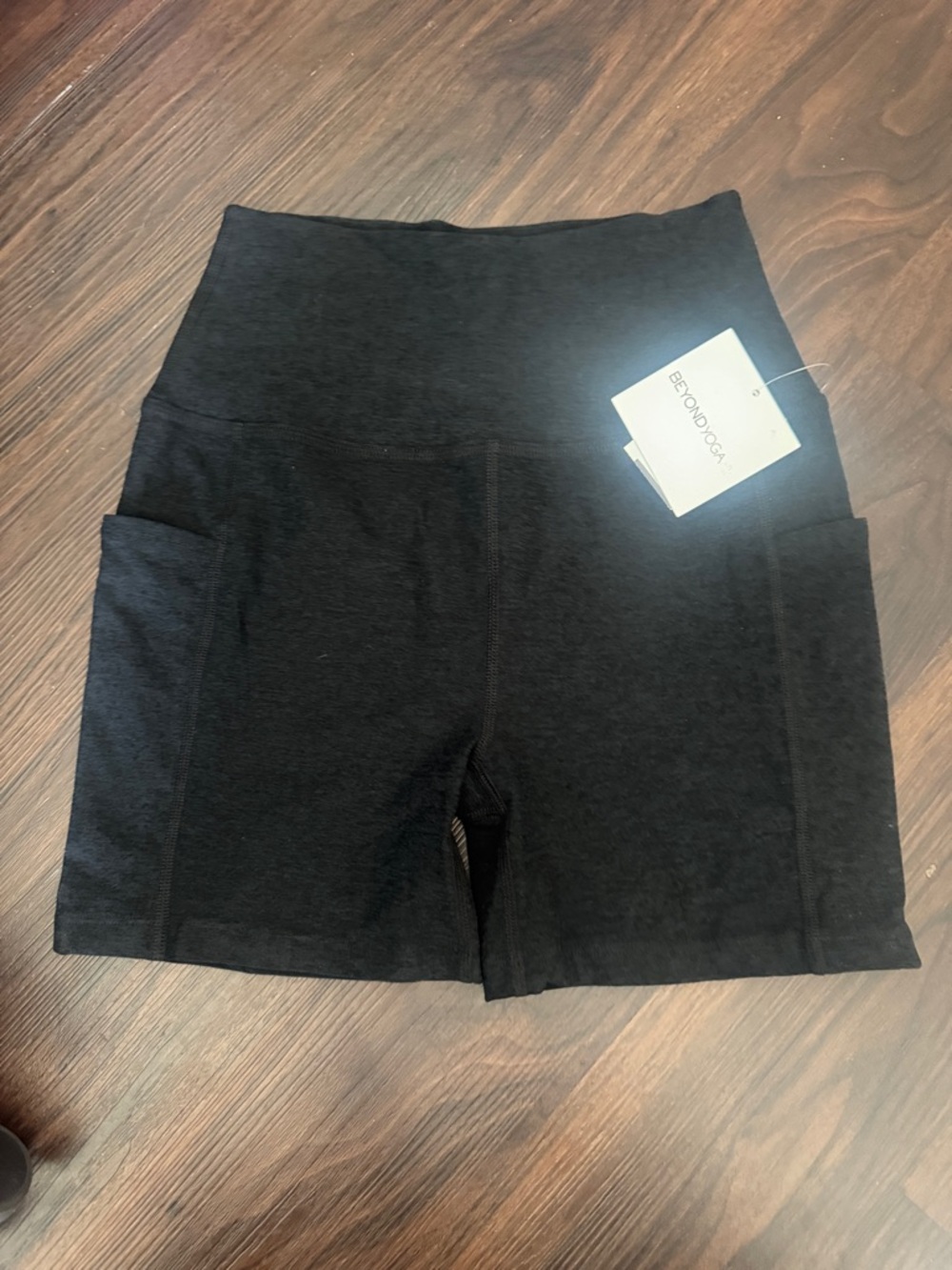 Beyond Yoga Spacedye Keep Pace Pocket Short in Darkest Night - Picture 2 of 4